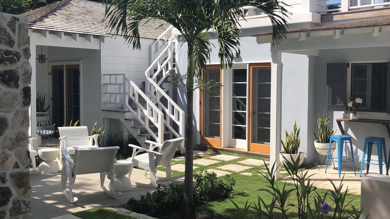 Photo of Patio Balcony in Dunmore Town