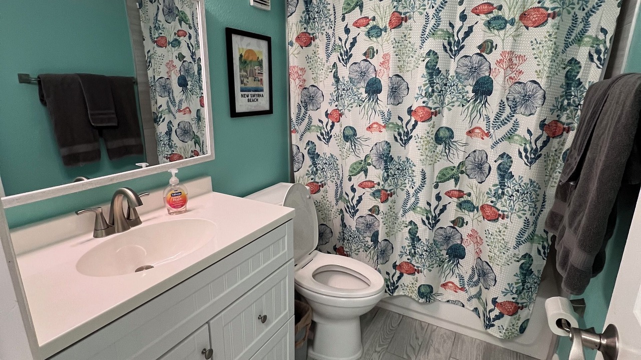 Photo of Bathroom in Point East