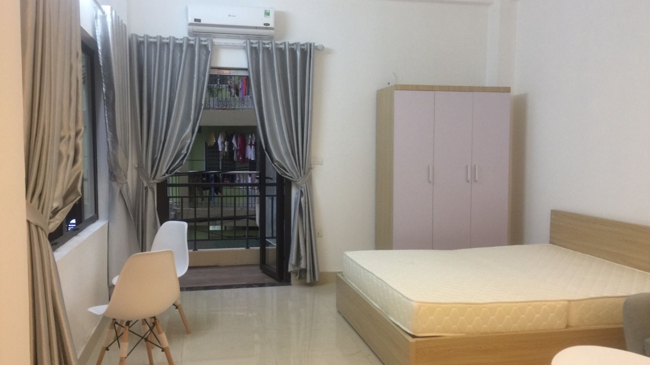 Photo of Bedroom in Trung Hoa Nhan Chinh