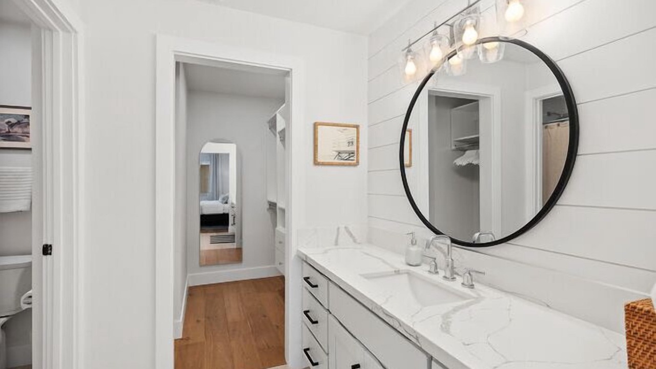 Photo of Bathroom in Newport Beach