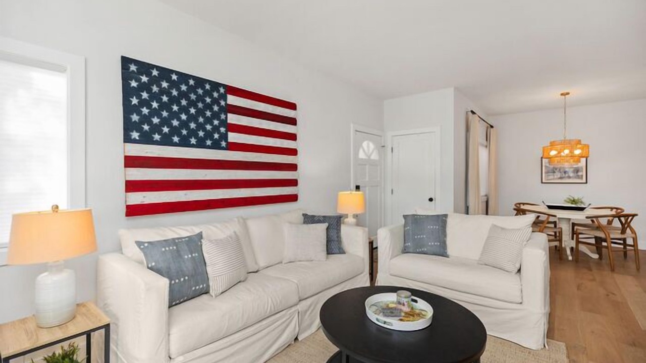 Photo of Livingroom in Newport Beach