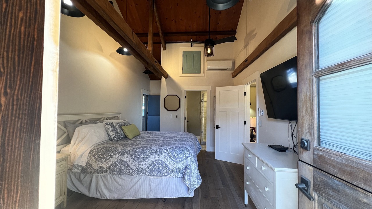Photo of Bedroom in Northwest Carmel