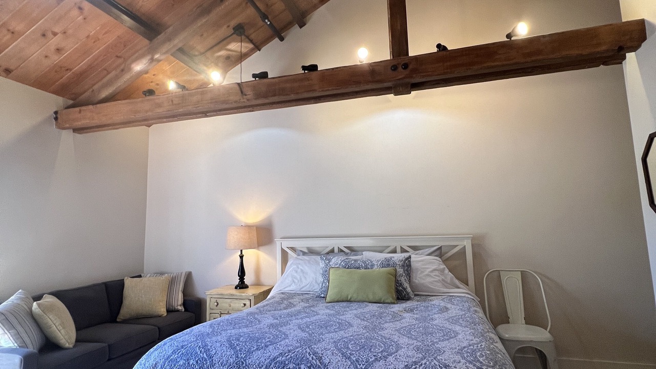 Photo of Bedroom in Northwest Carmel
