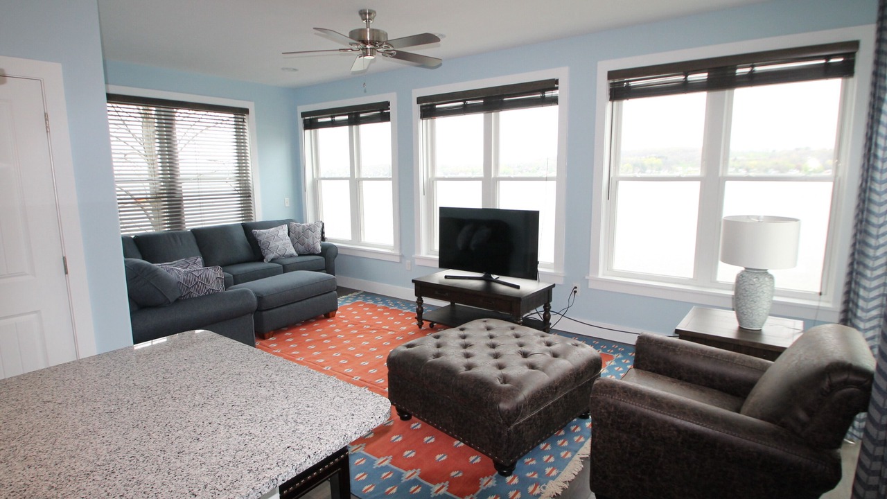 Photo of Livingroom in Geneseo