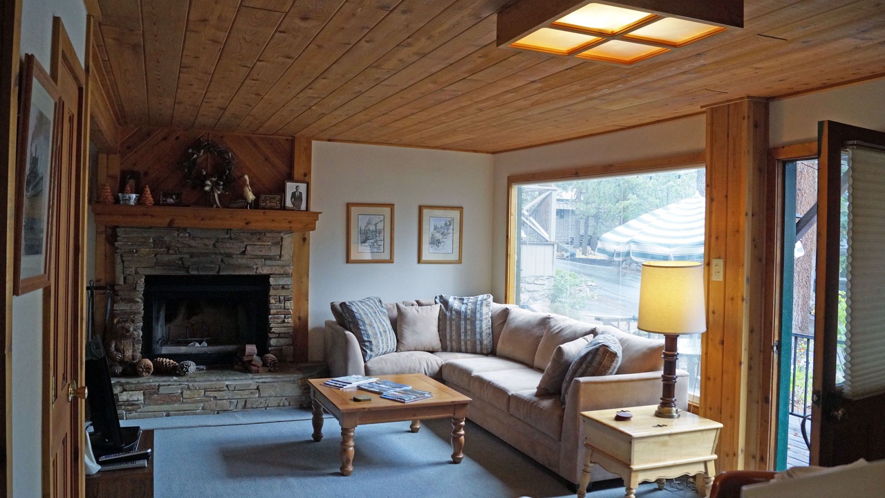 Photo of Livingroom in Elk Point