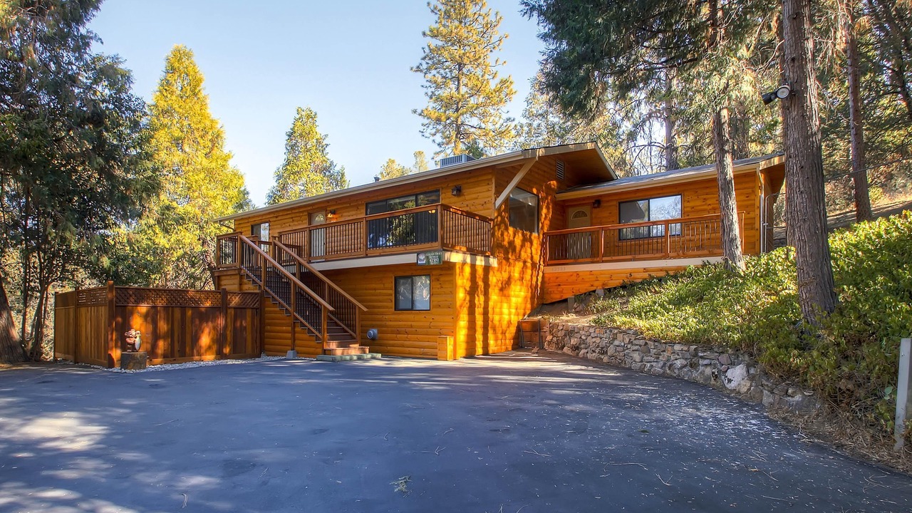Photo of Outdoor in Yosemite Forks