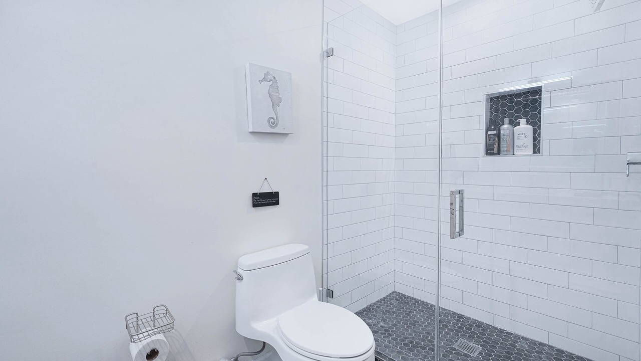 Photo of Bathroom in Hollywood