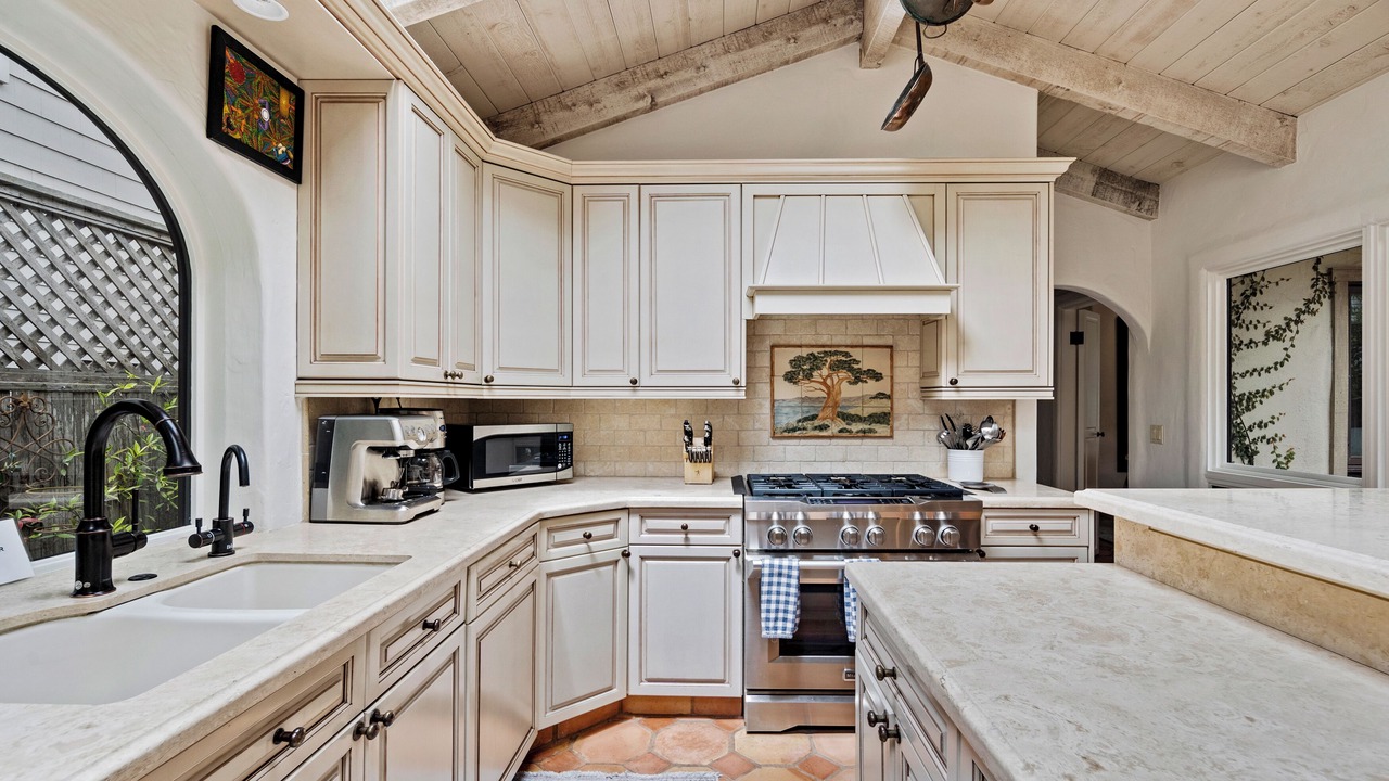 Photo of Kitchen in Carmel Point