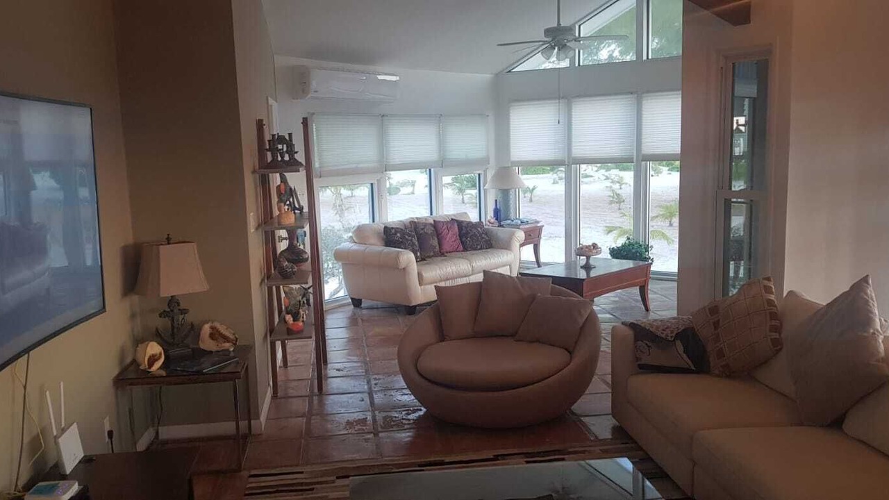Photo of Livingroom in Kemps Bay