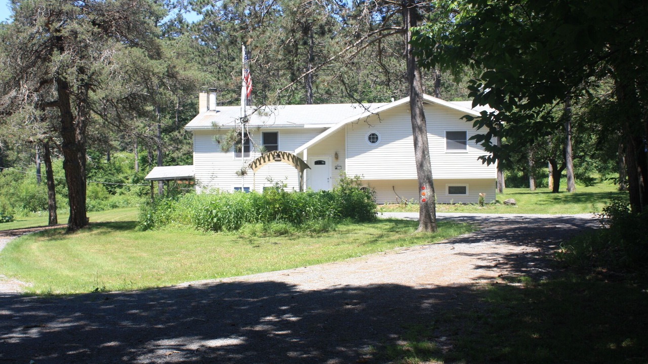 Photo of Others in Roscoe