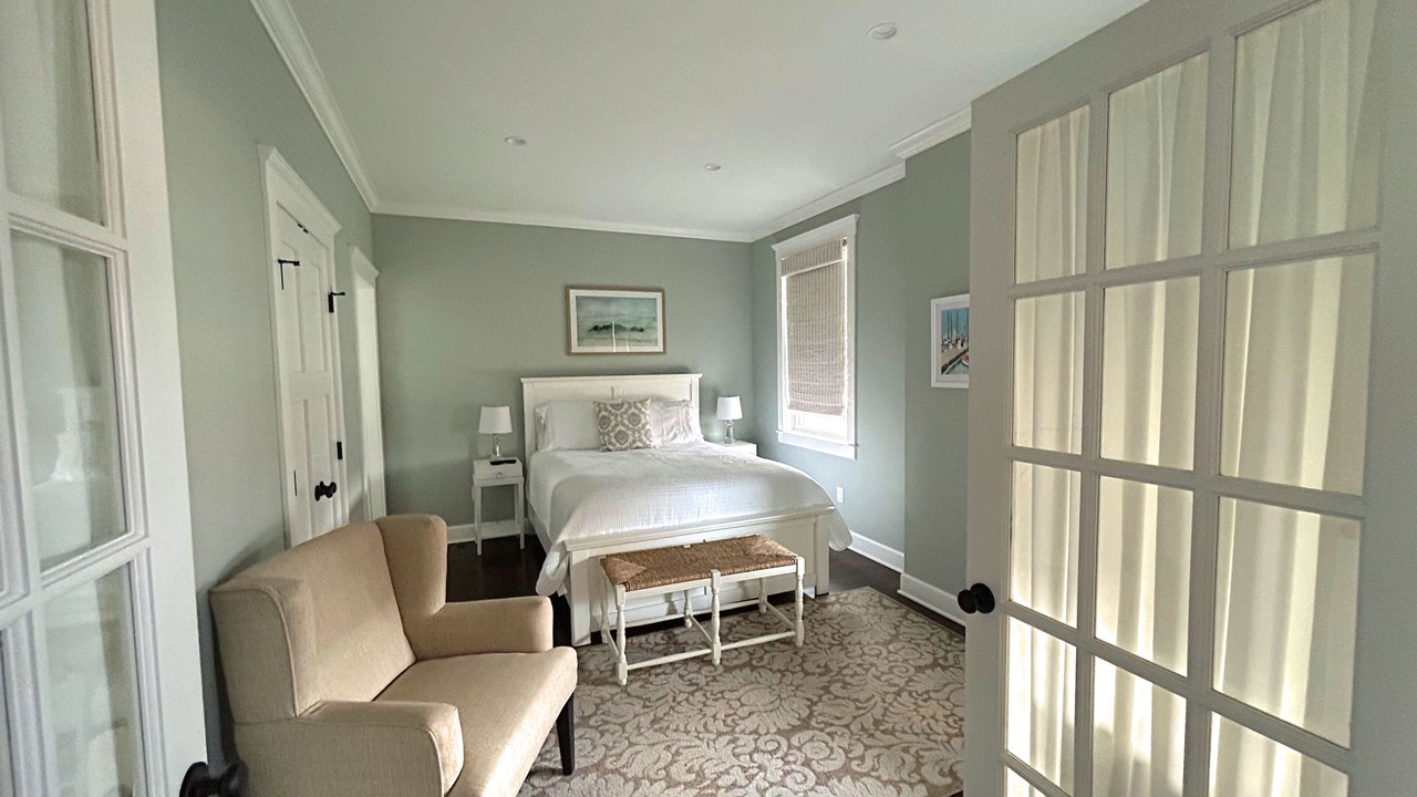 Photo of Bedroom in Avon