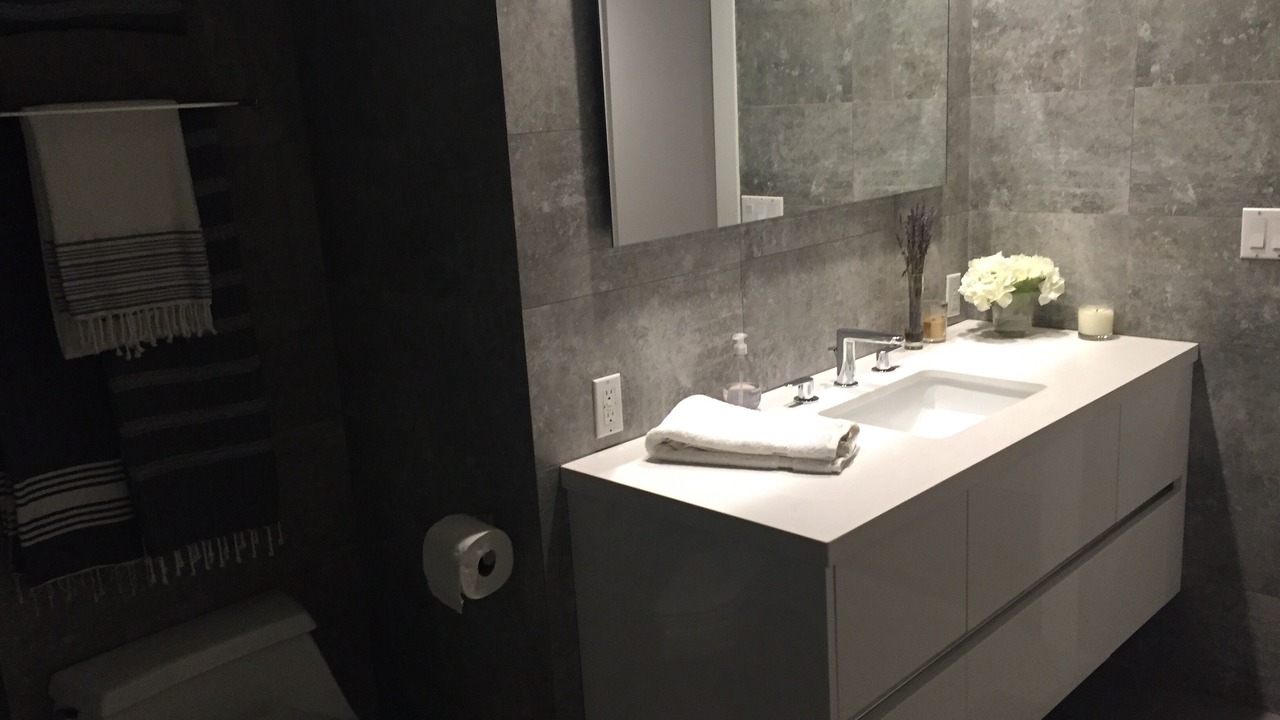 Photo of Bathroom in Hollywood Hills