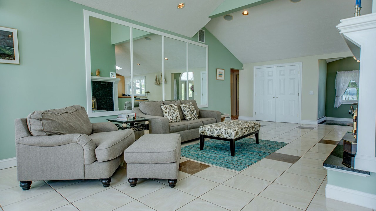 Photo of Livingroom in Town of Varick