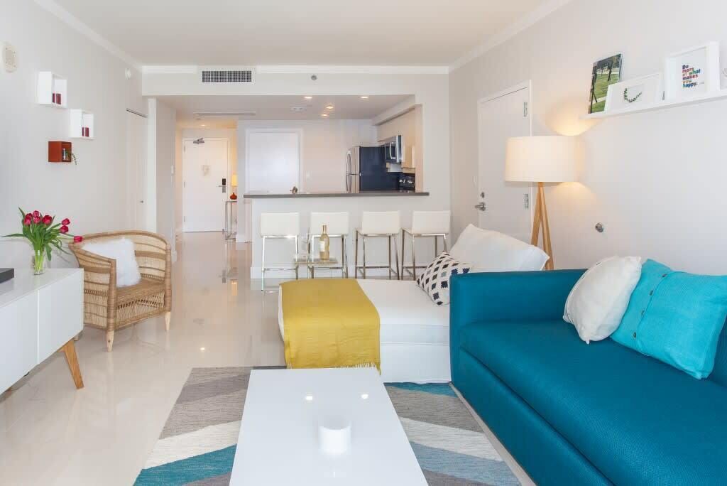 Photo of Livingroom in Coconut Grove