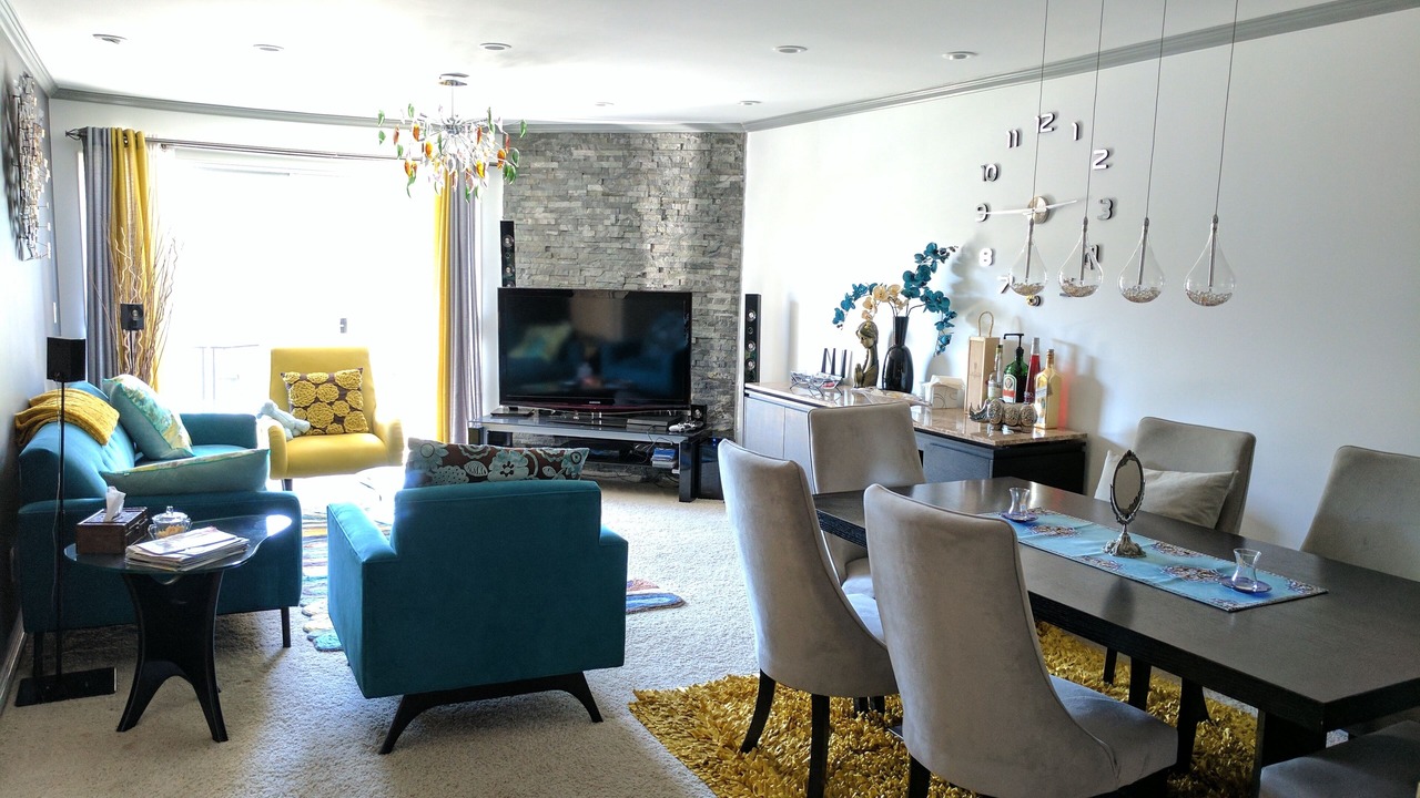 Photo of Livingroom in Warner Center