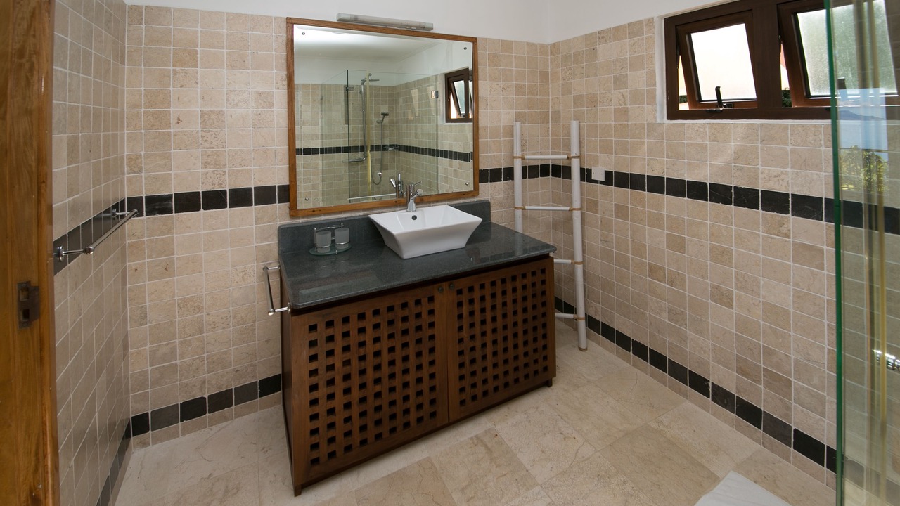 Photo of Bathroom in Glacis
