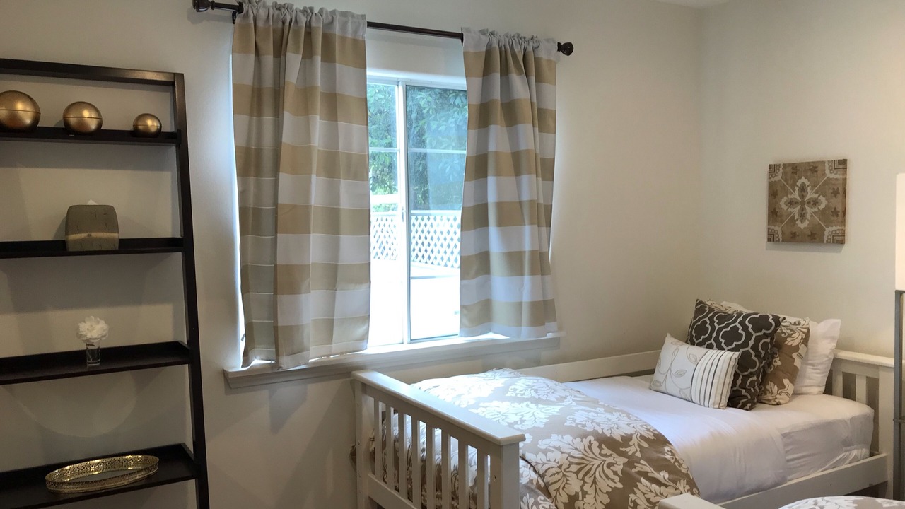 Photo of Bedroom in Sherman Oaks