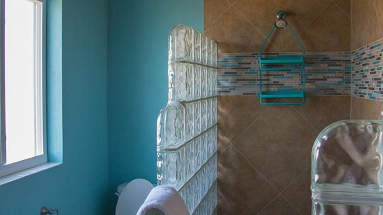 Photo of Bathroom in Deadmans Cay
