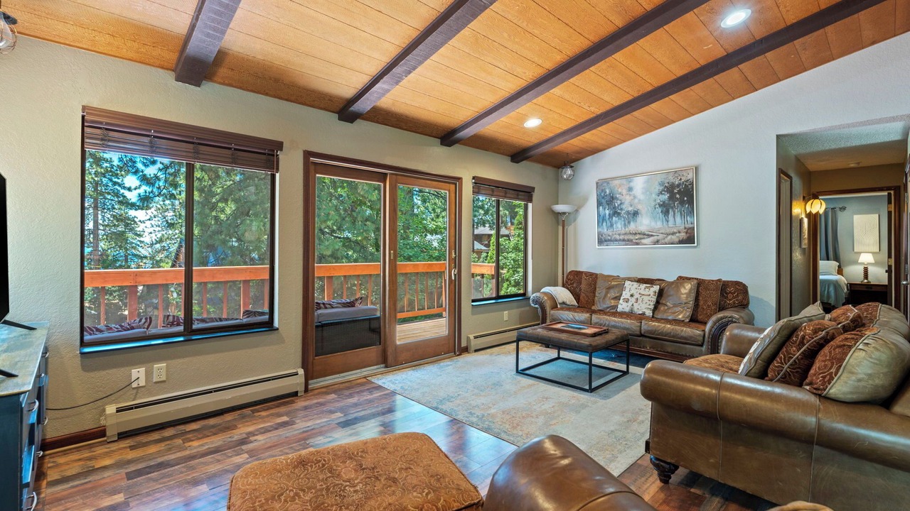 Photo of Livingroom in Zephyr Cove