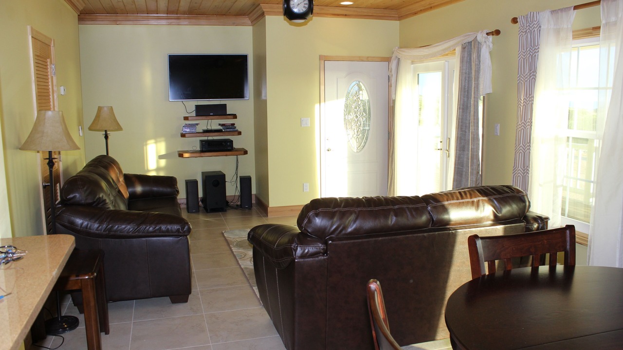 Photo of Livingroom in Clarence Town