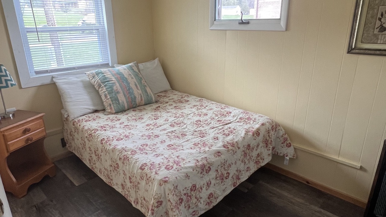 Photo of Bedroom in Hammondsport