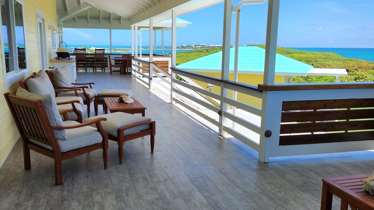 Photo of Patio Balcony in Lubbers Quarters Cay
