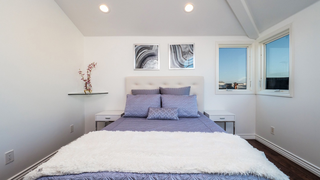 Photo of Bedroom in Balboa Peninsula
