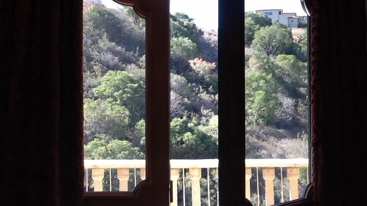 Photo of Patio Balcony in Central Malibu