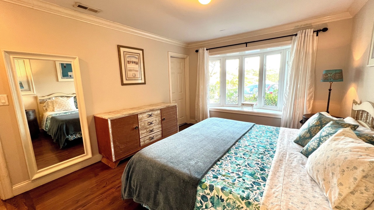 Photo of Bedroom in Monterey Park