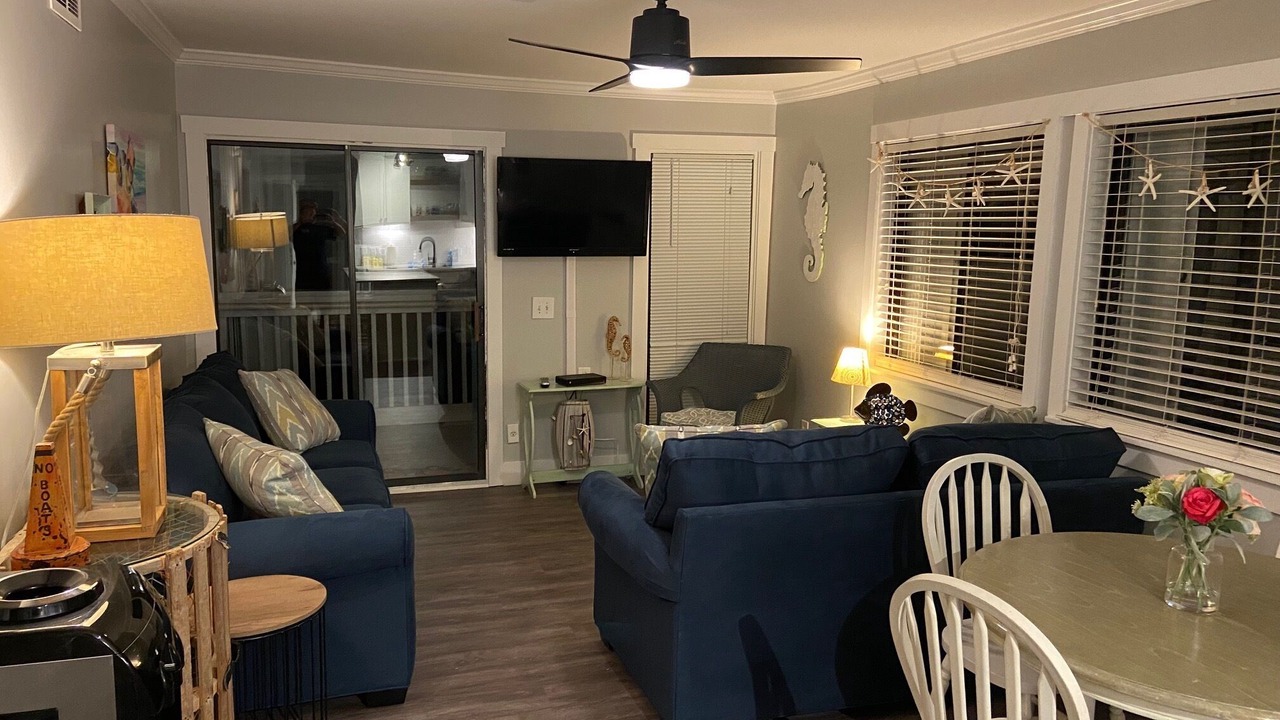 Photo of Livingroom in North Carolina Coast