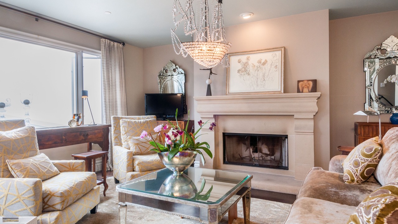 Photo of Livingroom in The Strand