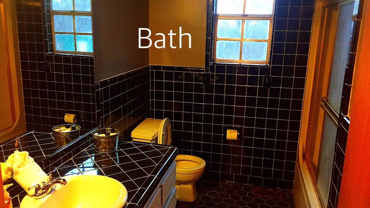 Photo of Bathroom in Elrod