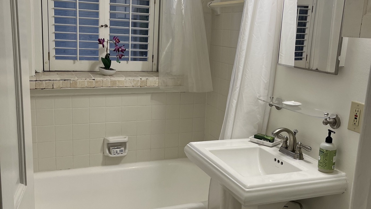 Photo of Bathroom in Forest Park