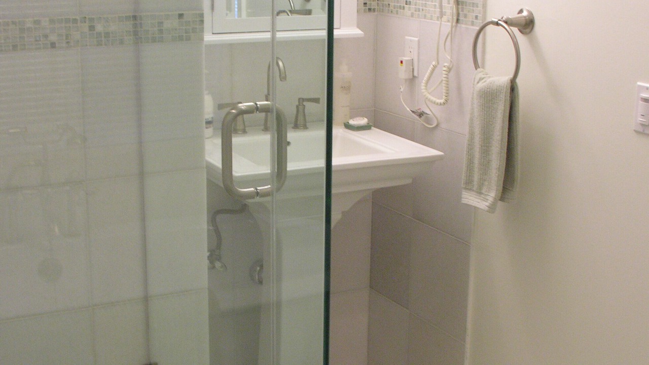 Photo of Bathroom in Valley Village