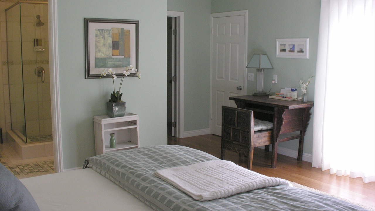 Photo of Bedroom in Valley Village