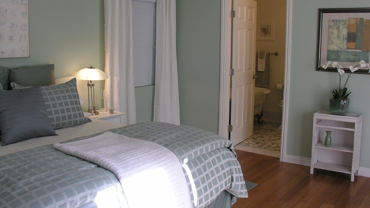 Photo of Bedroom in Valley Village