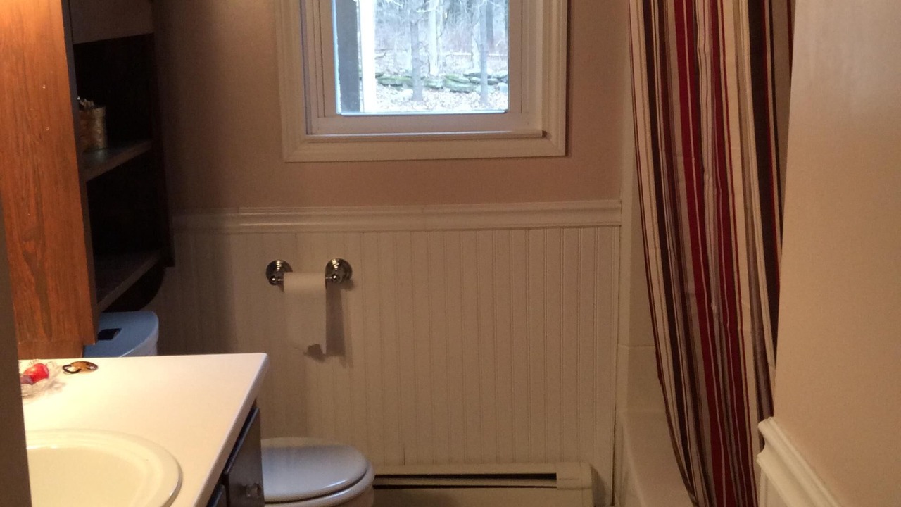 Photo of Bathroom in Town of Dover