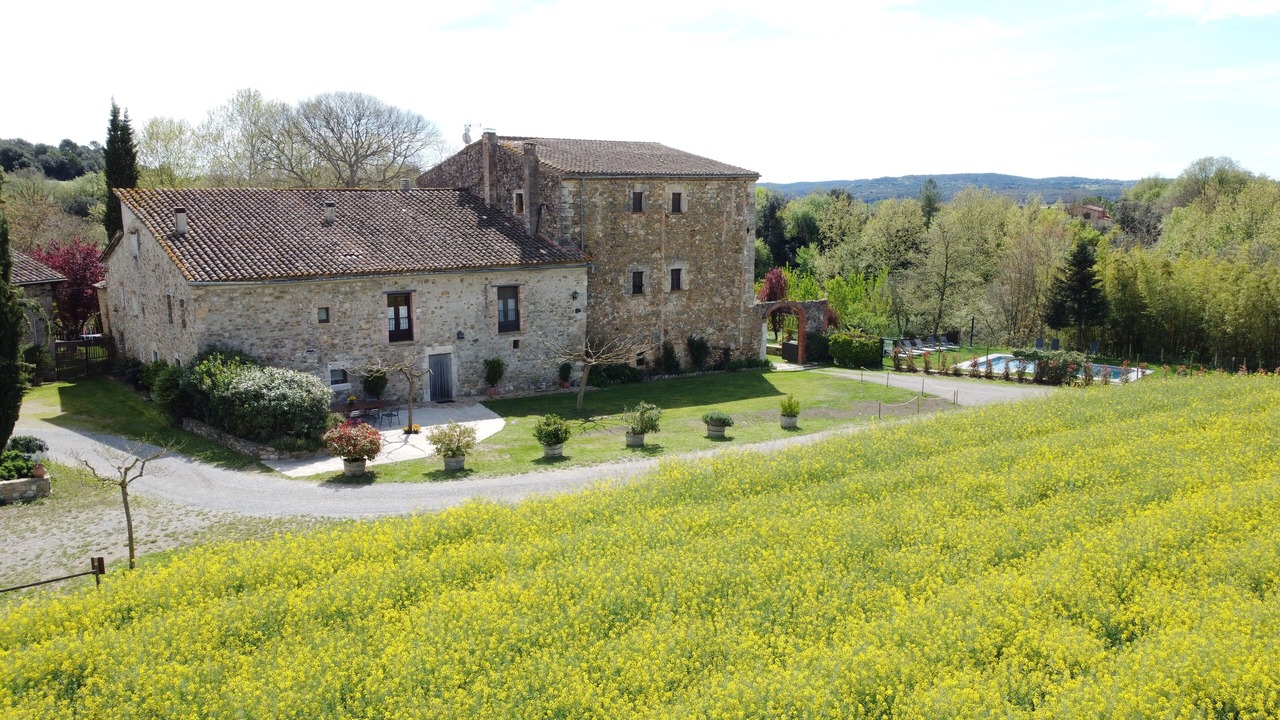 Photo of Outdoor in Maia de Montcal