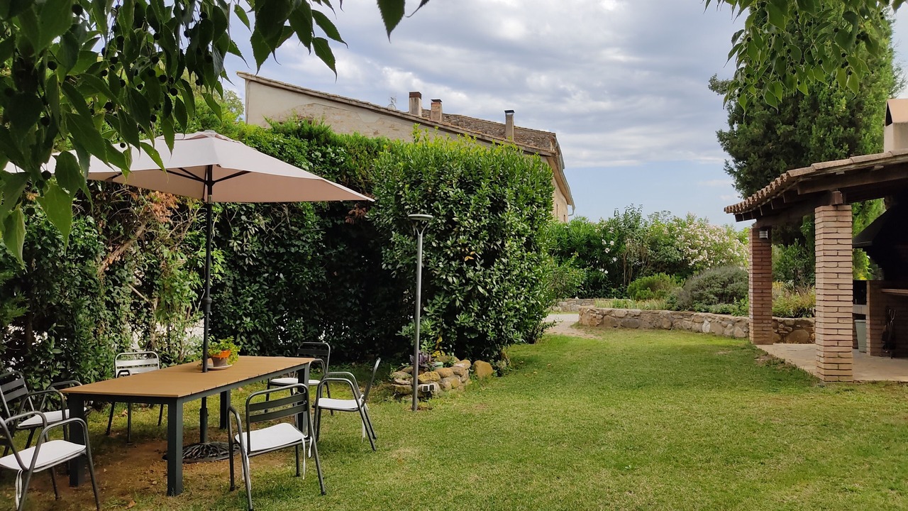 Photo of Outdoor in Maia de Montcal