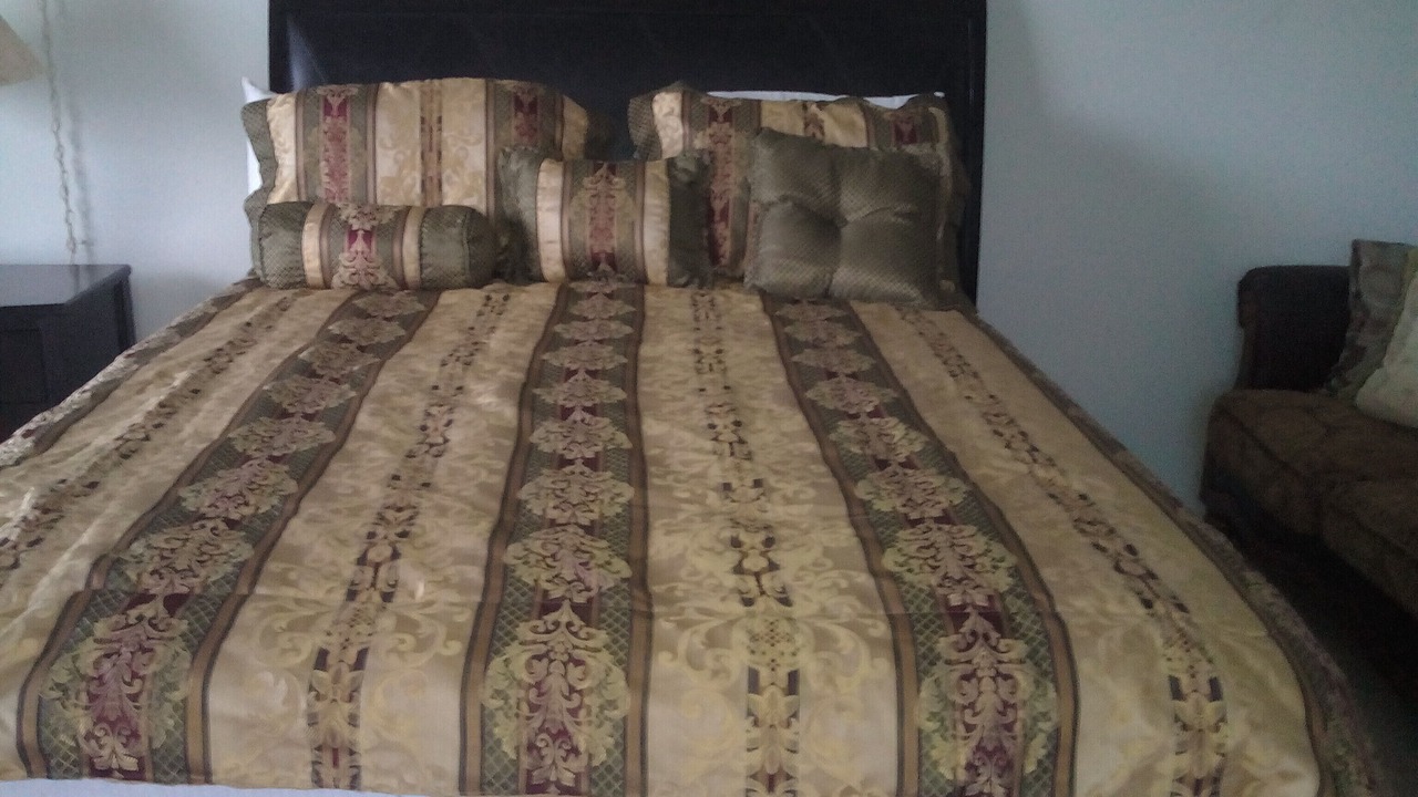 Photo of Bedroom in Downtown