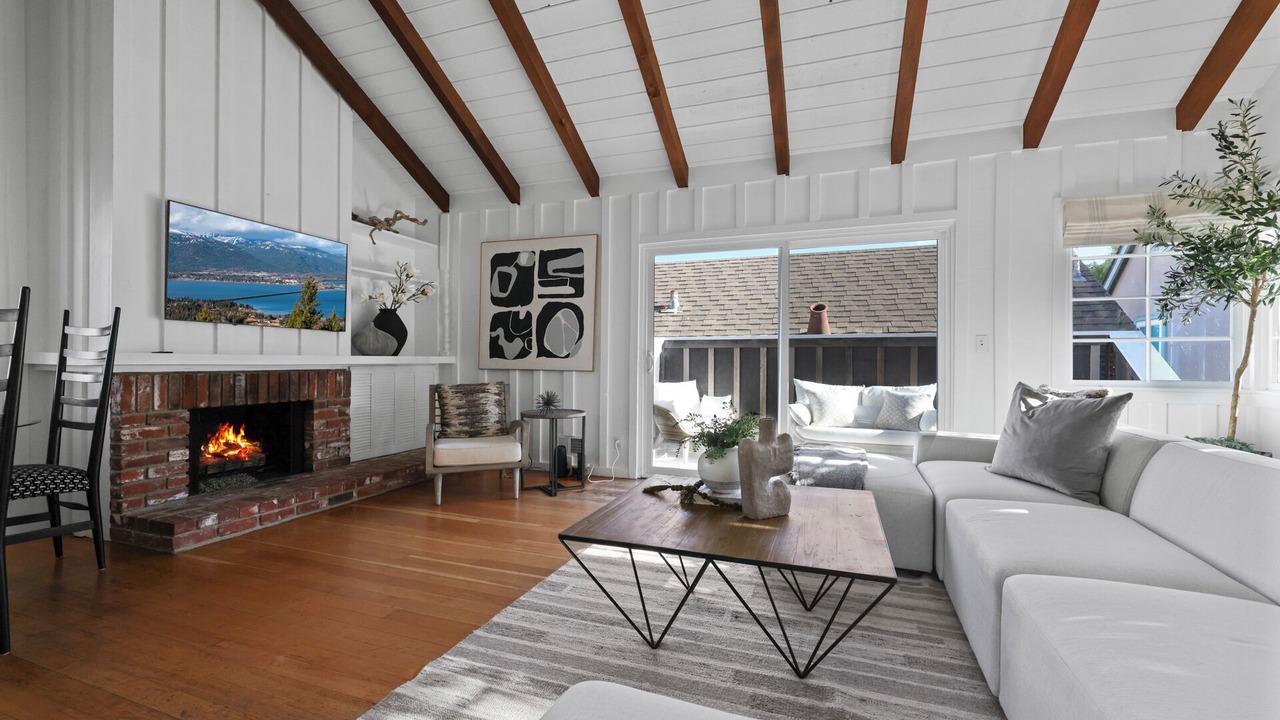 Photo of Livingroom in Balboa Island