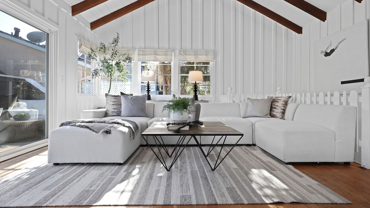 Photo of Livingroom in Balboa Island