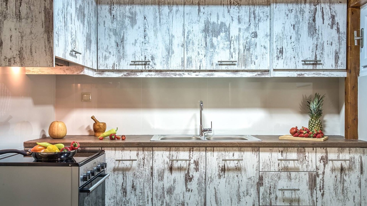 Photo of Kitchen in Neromilos