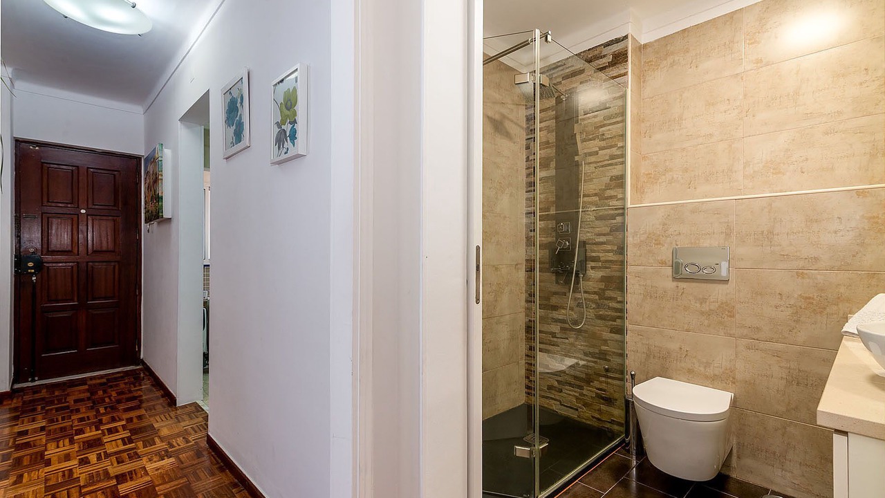 Photo of Bathroom in Olivais