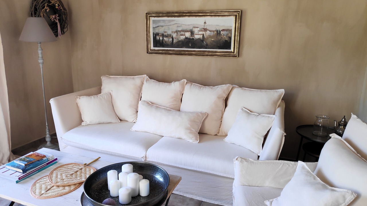 Photo of Livingroom in Logarata