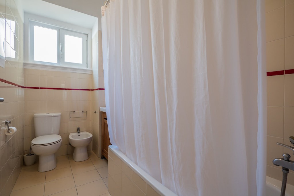 Photo of Bathroom in Sao Domingos de Benfica