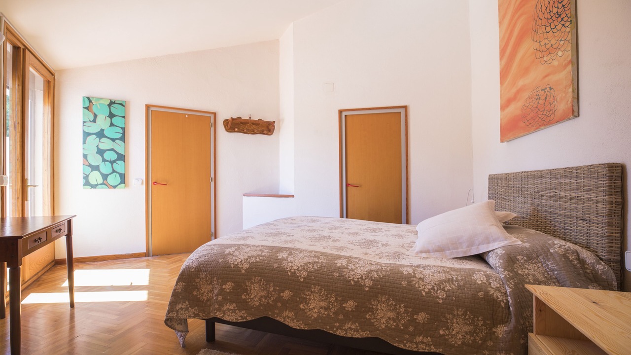 Photo of Bedroom in Garriguella