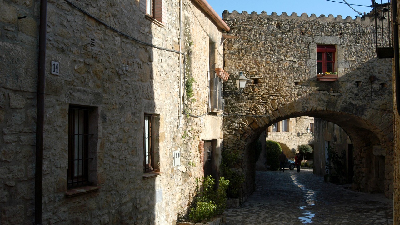 Photo of Outdoor in Peratallada
