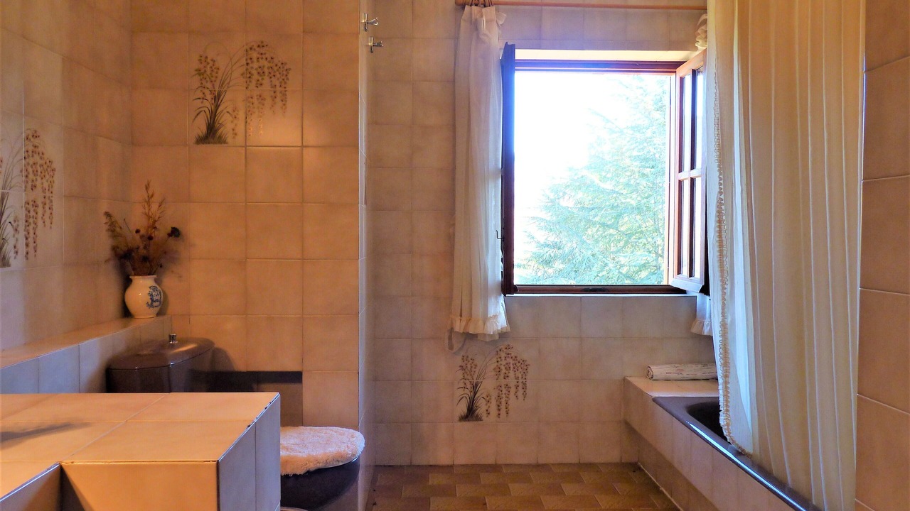 Photo of Bathroom in Riaza