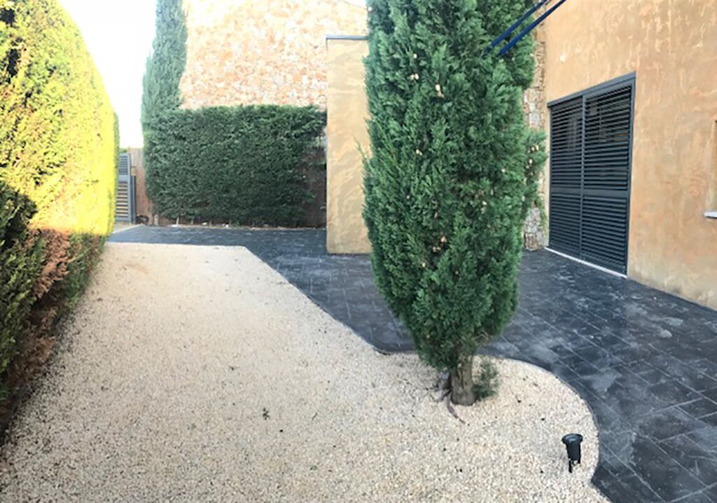 Photo of Outdoor in Albons